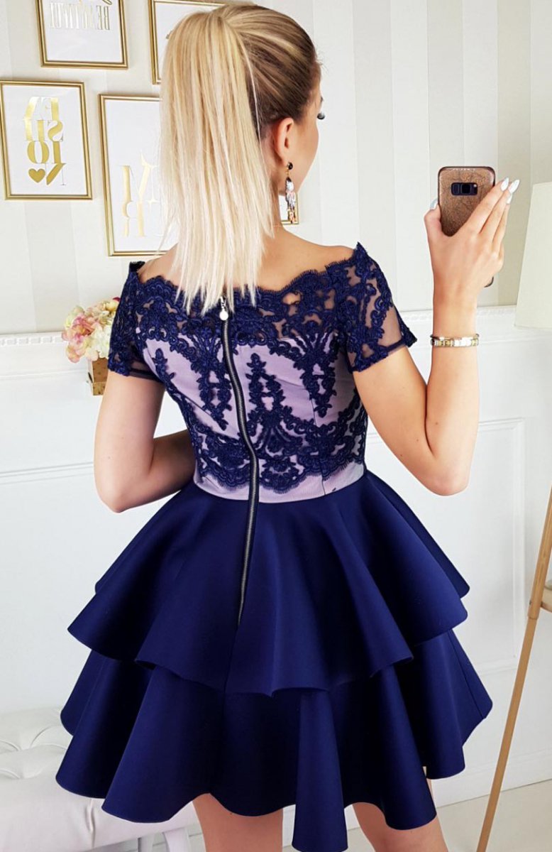 Dámské společenské krátké šaty s dvojitou sukní modrá